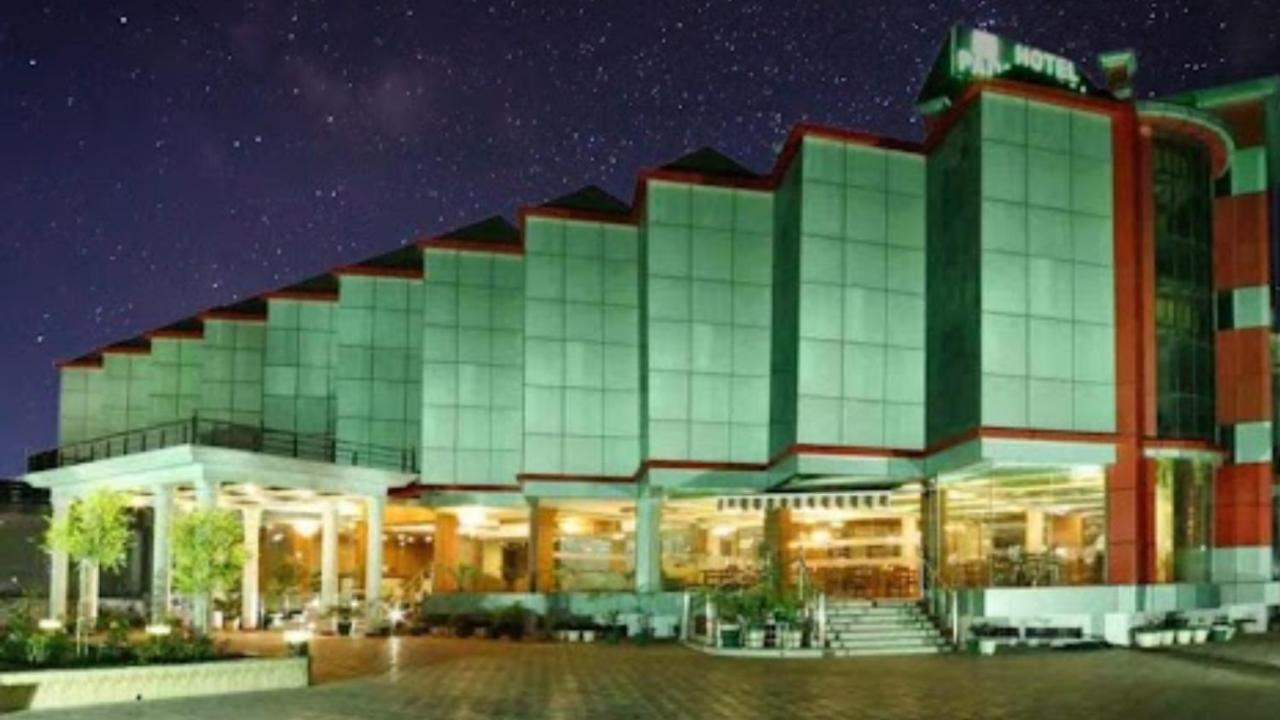 Hotel Padmini Palace Rāni Pokhri Exterior photo
